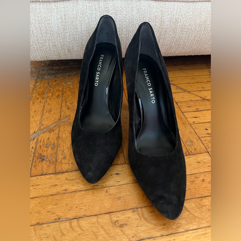 Franco Sarto suede pointed toe heels